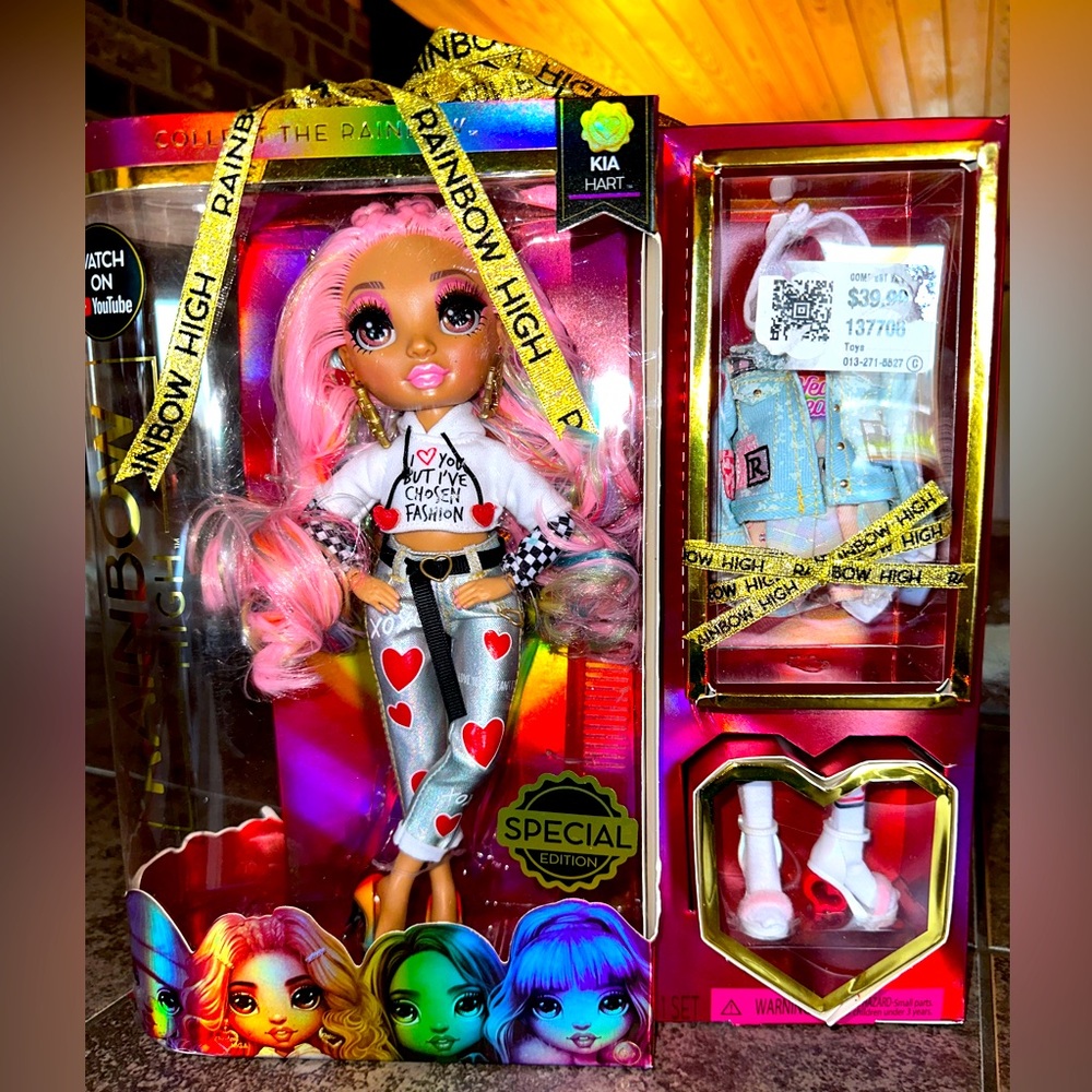 Rainbow High Kia Hart Special Edition Fashion Doll